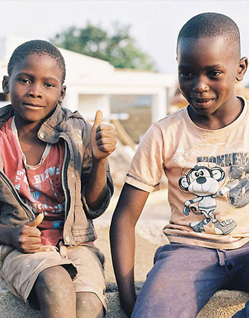 Kids in Mozambique smiling