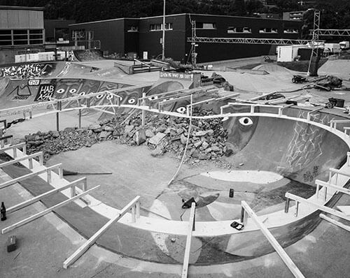 Skatepark bowl reshape in Nafels Switzerland