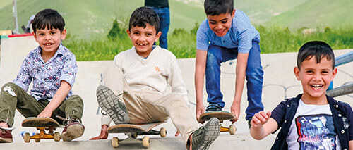 Children on a skateboard in Iraq