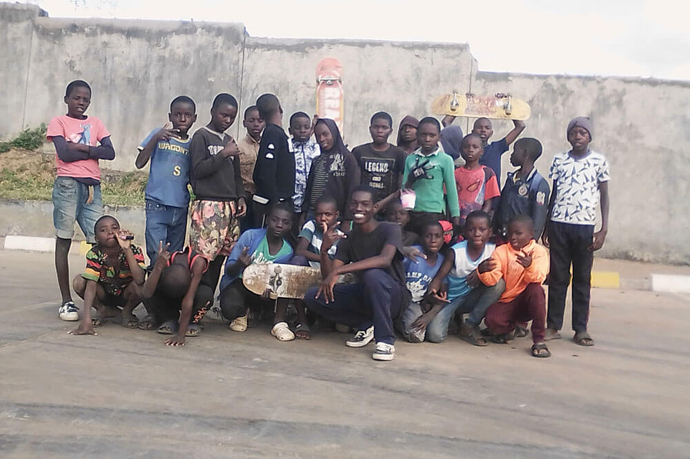 Group picture of Solwezi Skateboarding in Zambia